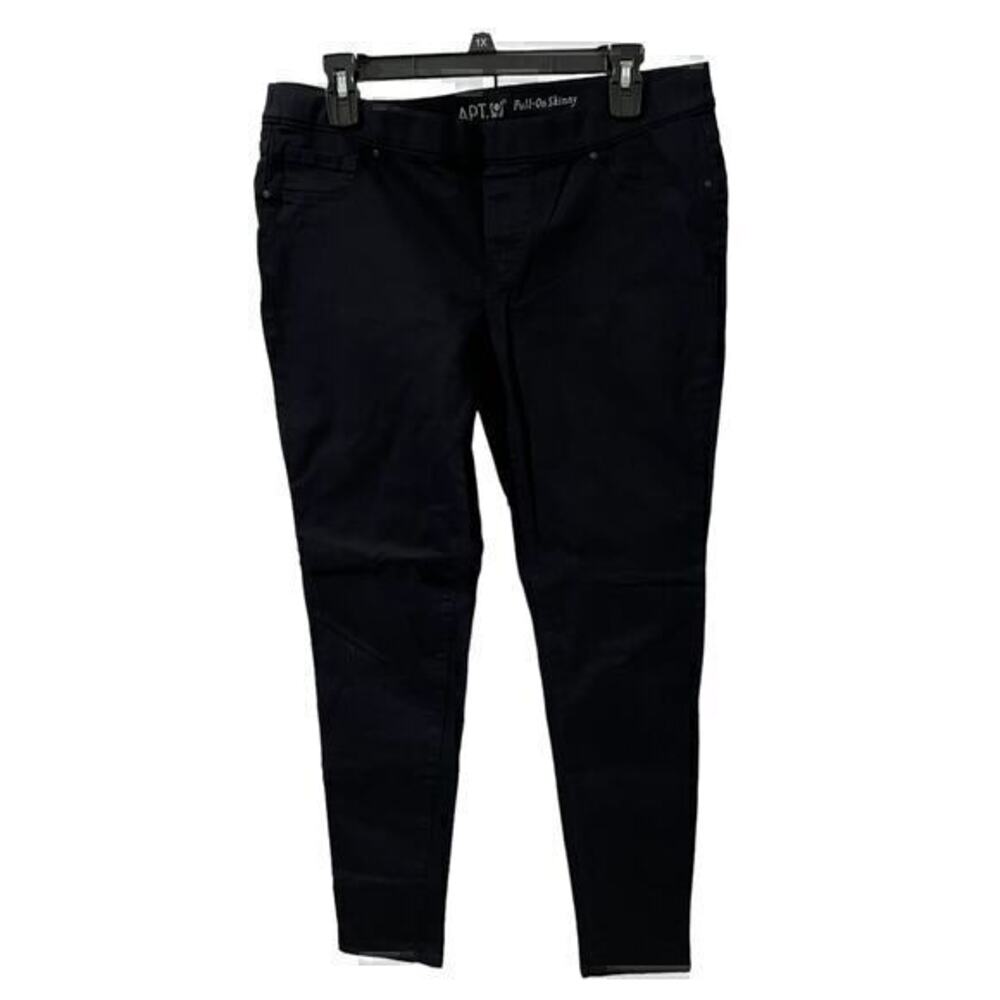 Apt. 9 black flat front pull on skinny jeans size M